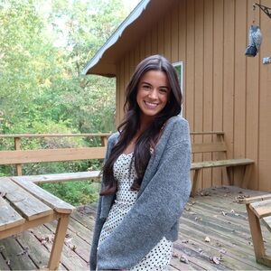 Meet your Posher, Angelina